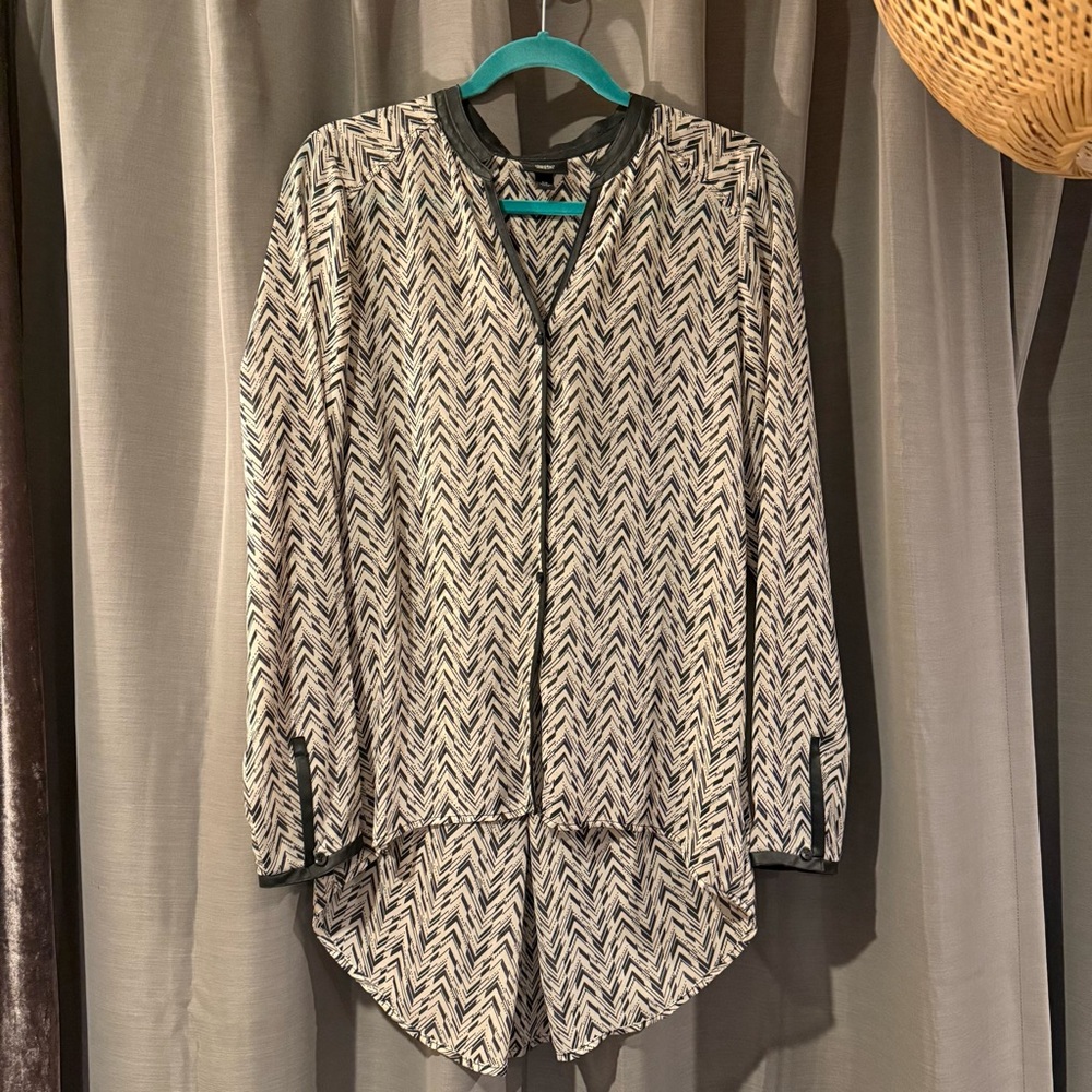 Sheer High-Low Blouse - Picture 7 of 13